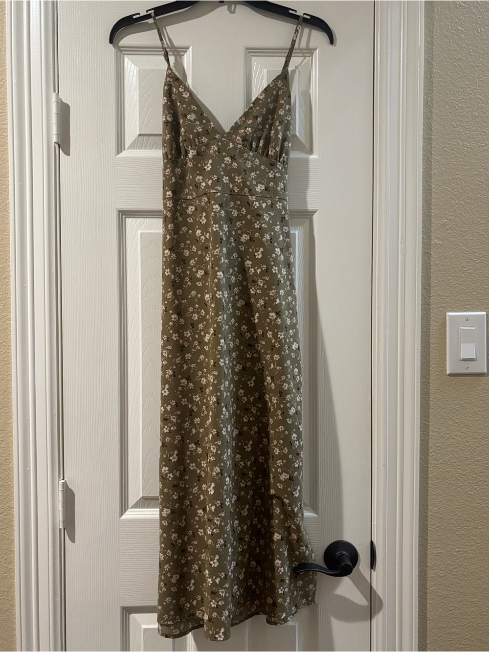 Forever 21 Olive Green Floral Dress